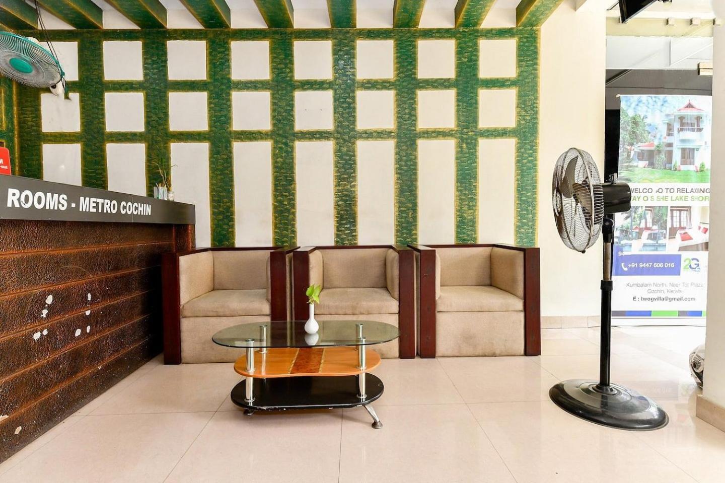 Metro Kochin Business Hotel 2*
