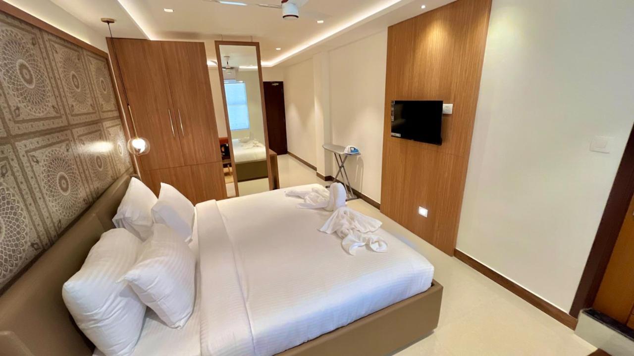 Pearl Palace