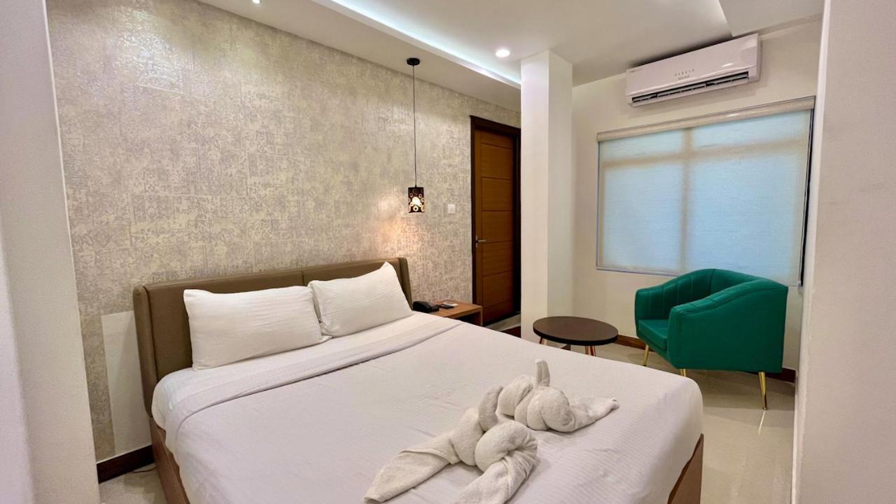 Pearl Palace Hotel 3*