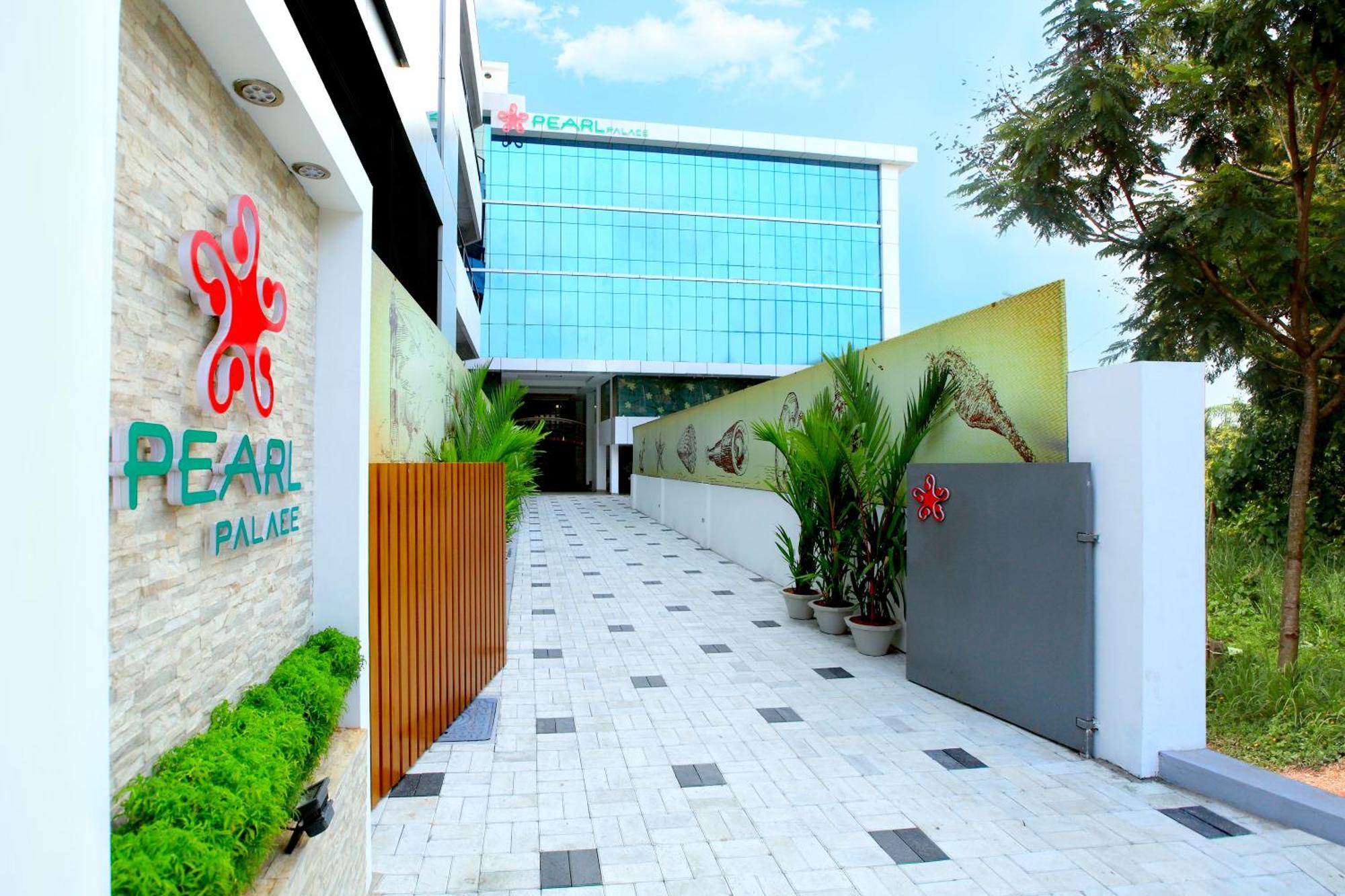 Pearl Palace Hotel 3*