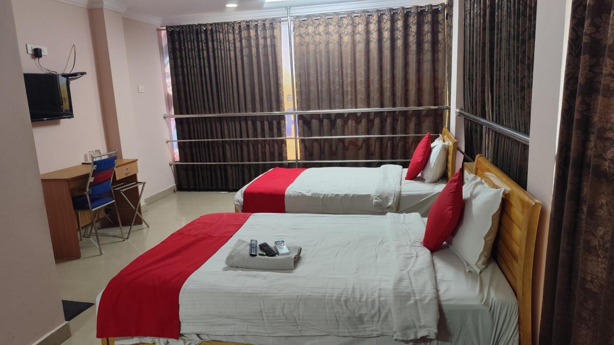 Hotel Tri-star Regency