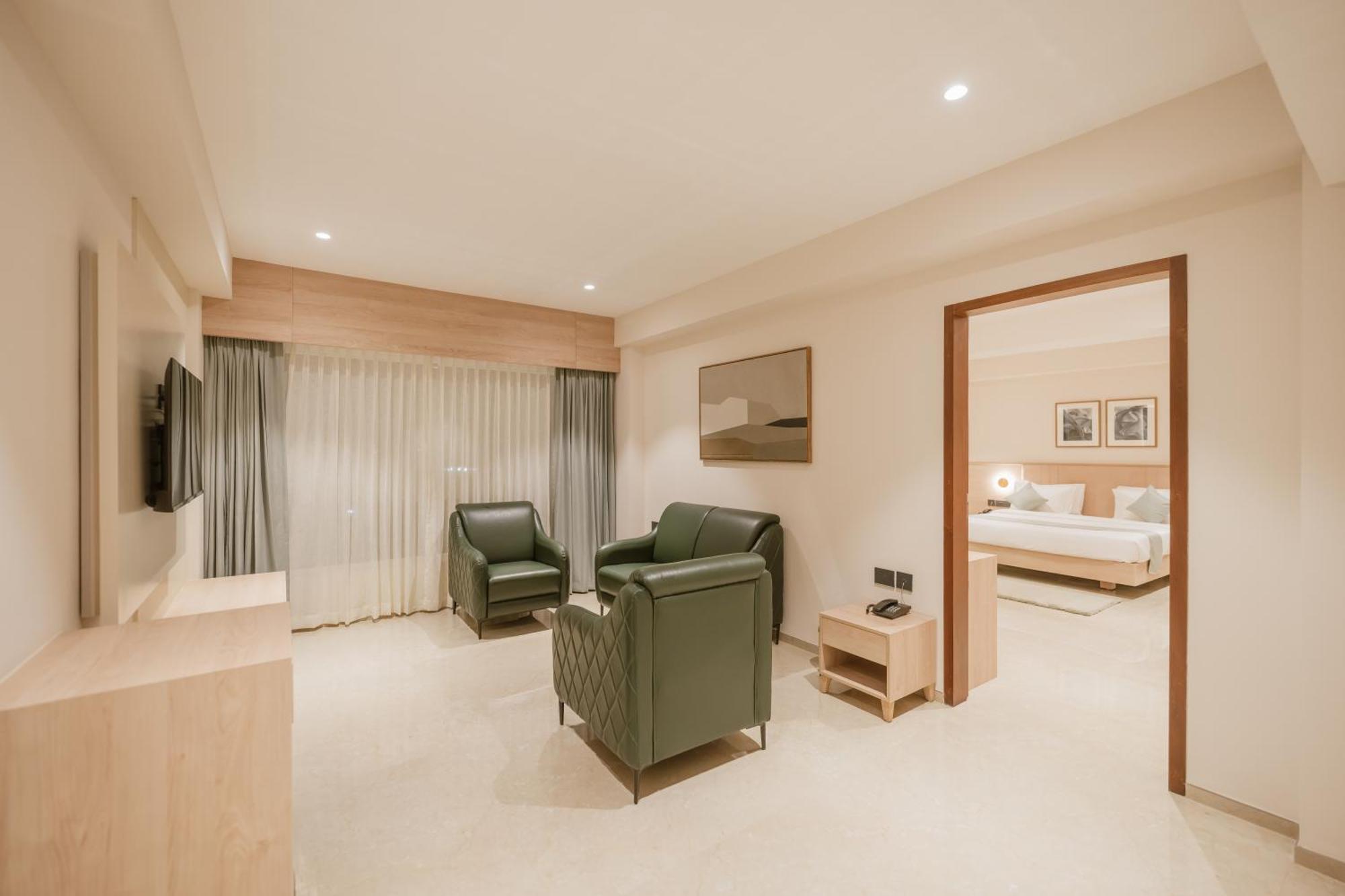 Loft Business 4*