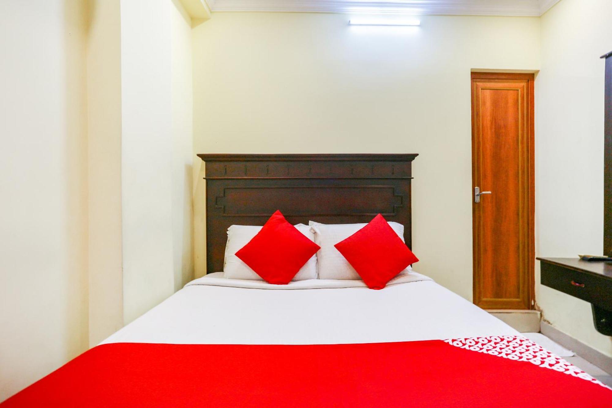 Hotel O Padma Junction Mg Road *