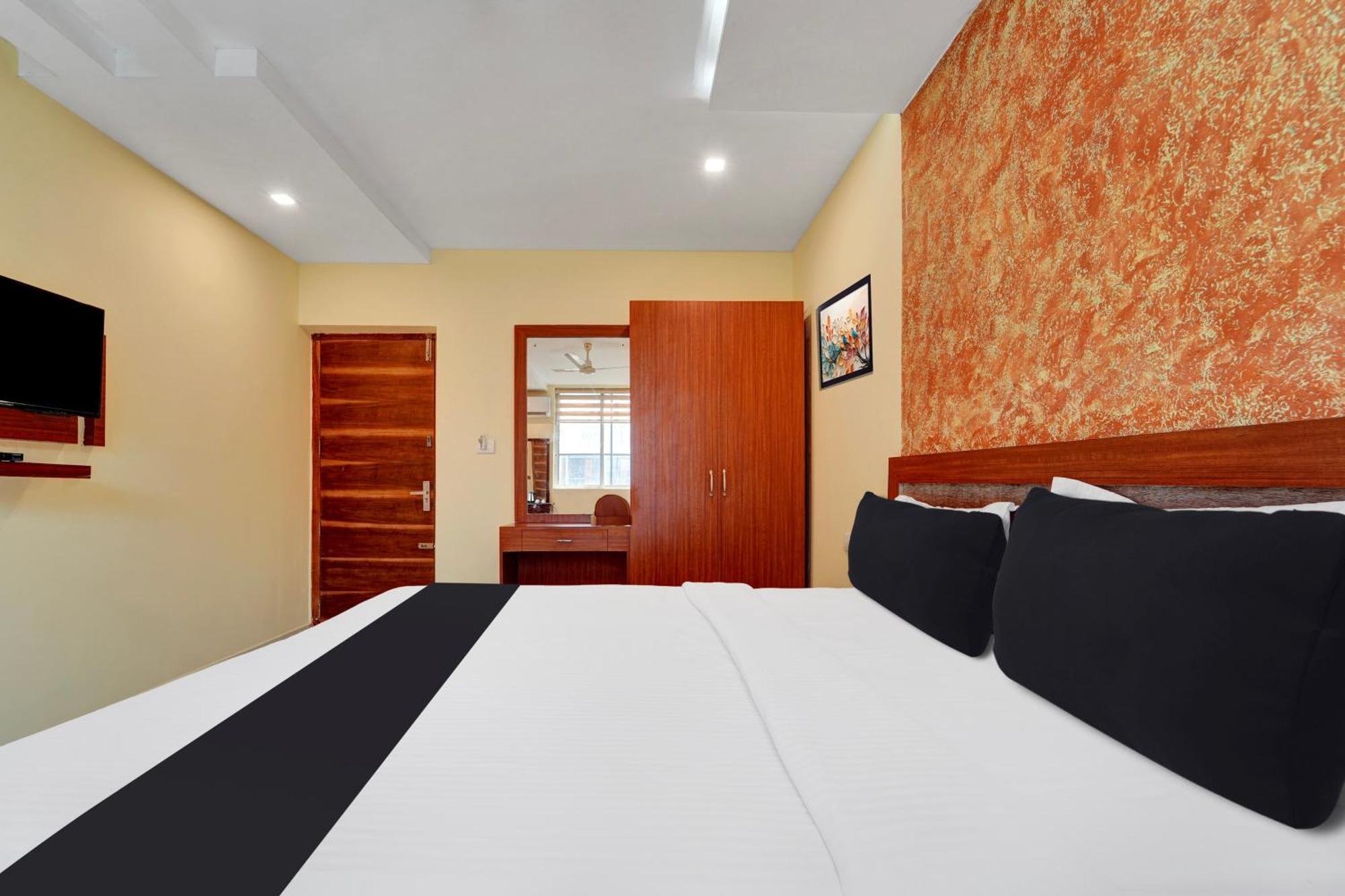 Super Townhouse Ernakulam North Hotel 3*