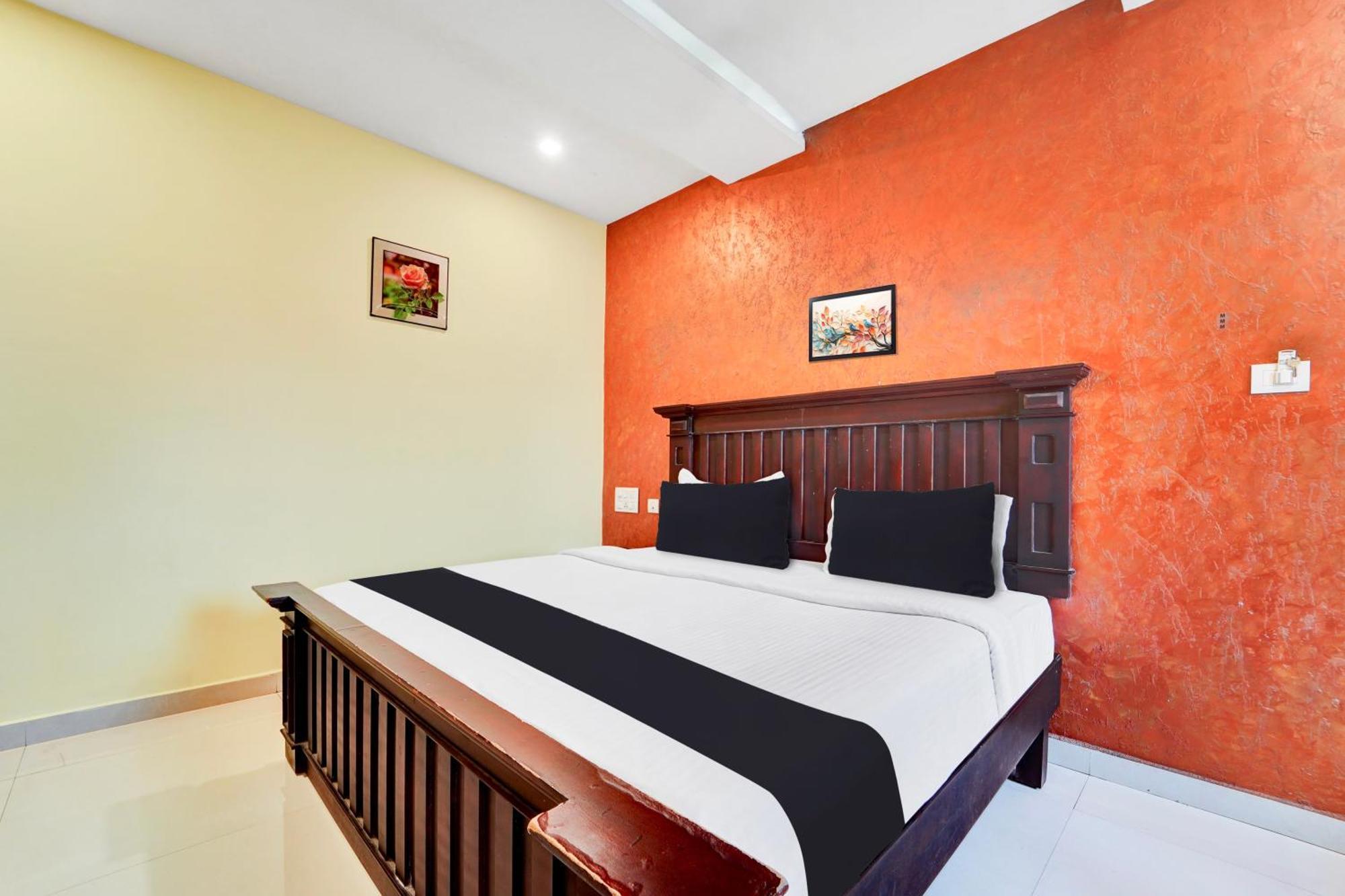 Super Townhouse Ernakulam North Hotel Kochi