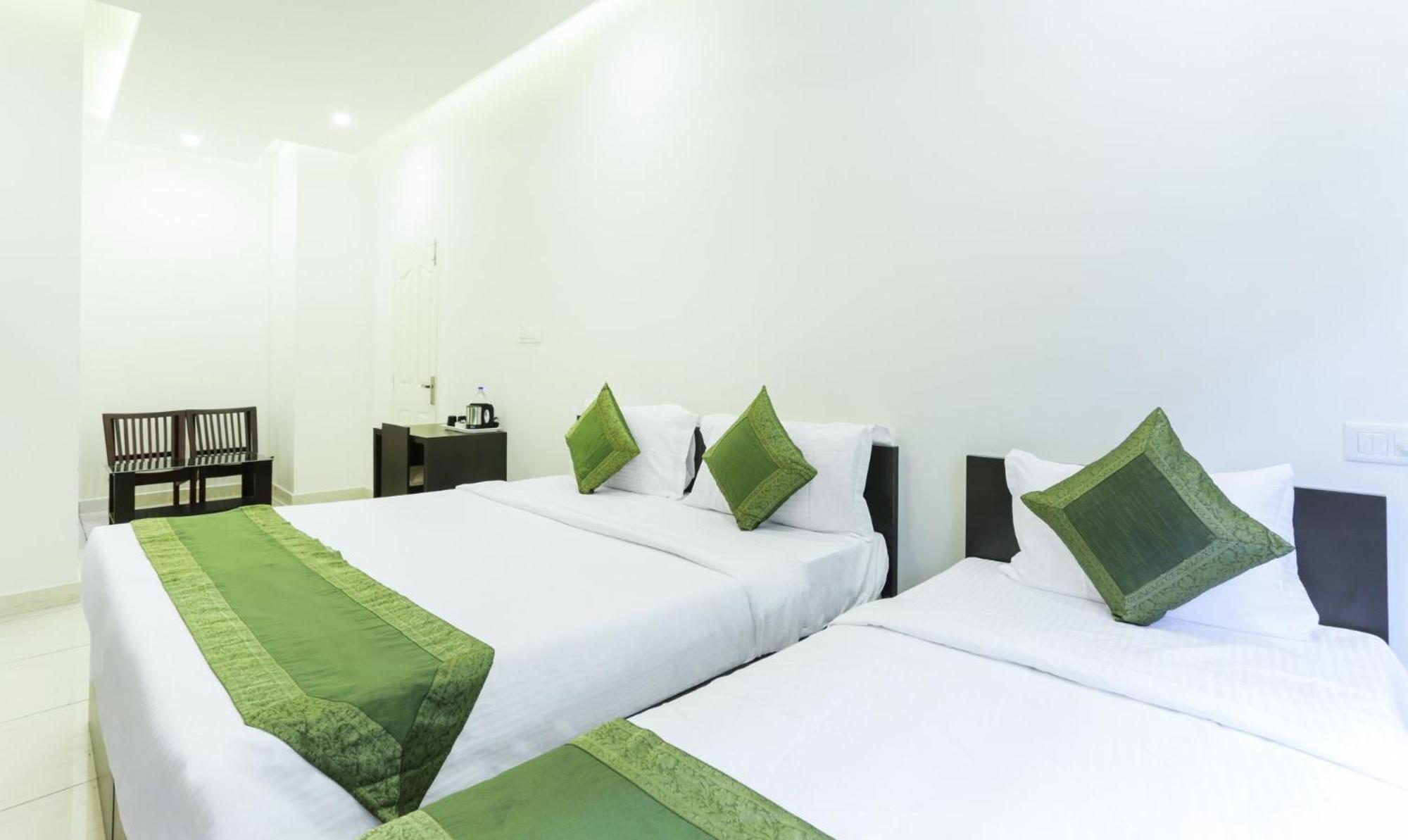 F Square Hotel Kochi