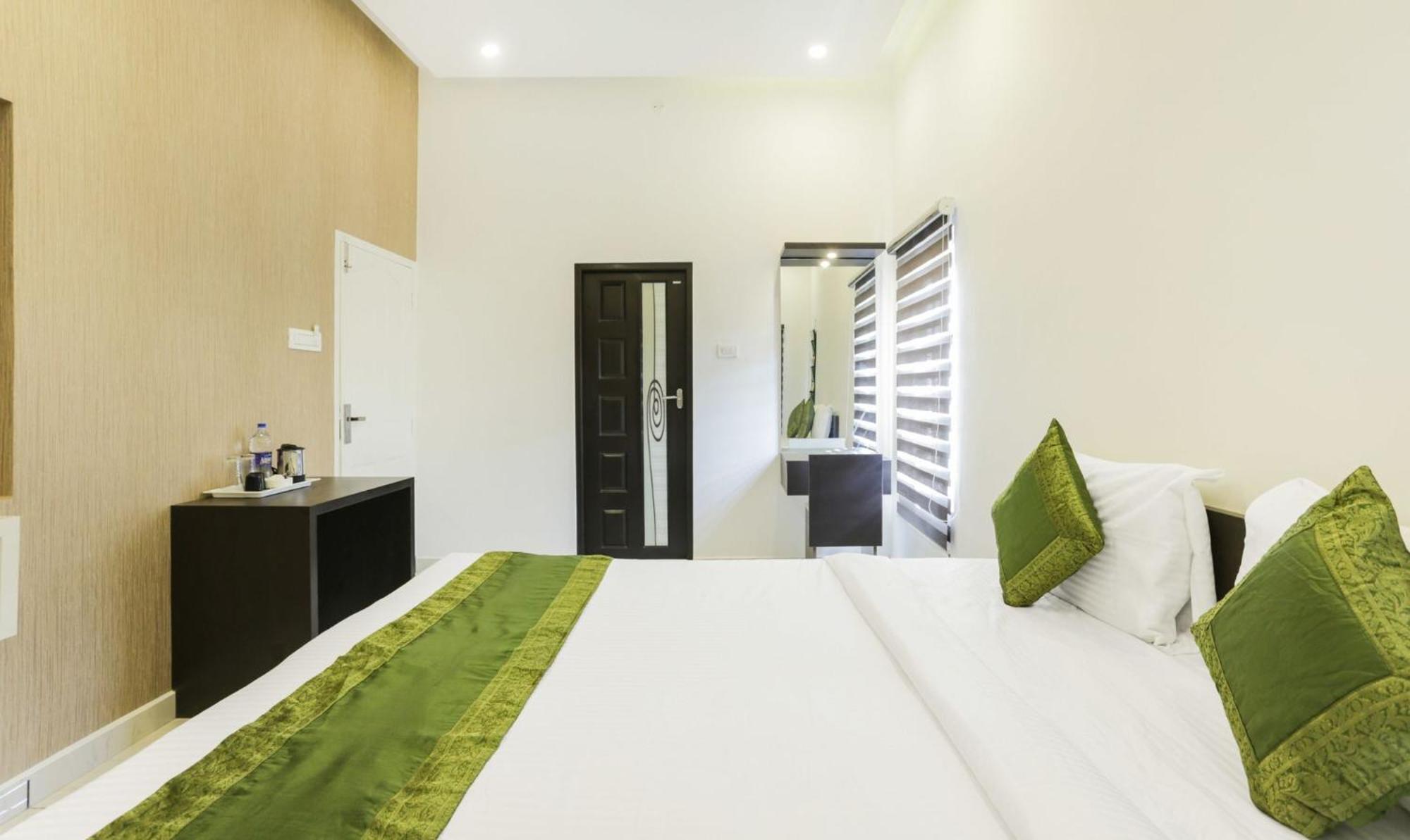 F Square 3* Kochi