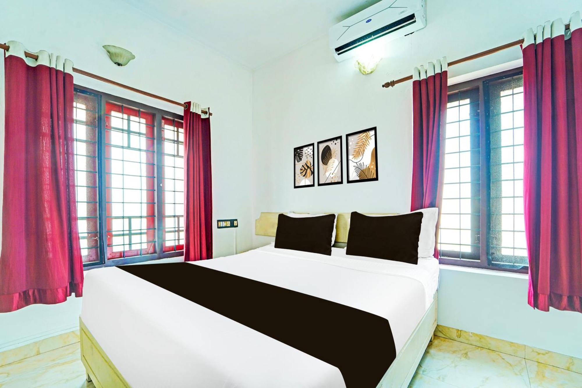 Hotel Super O Srm Road