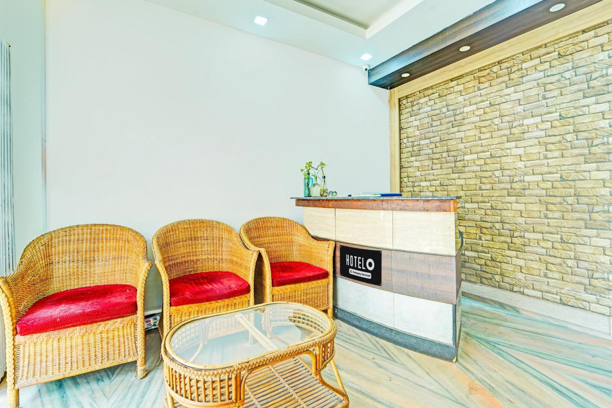 Super O Srm Road Hotel