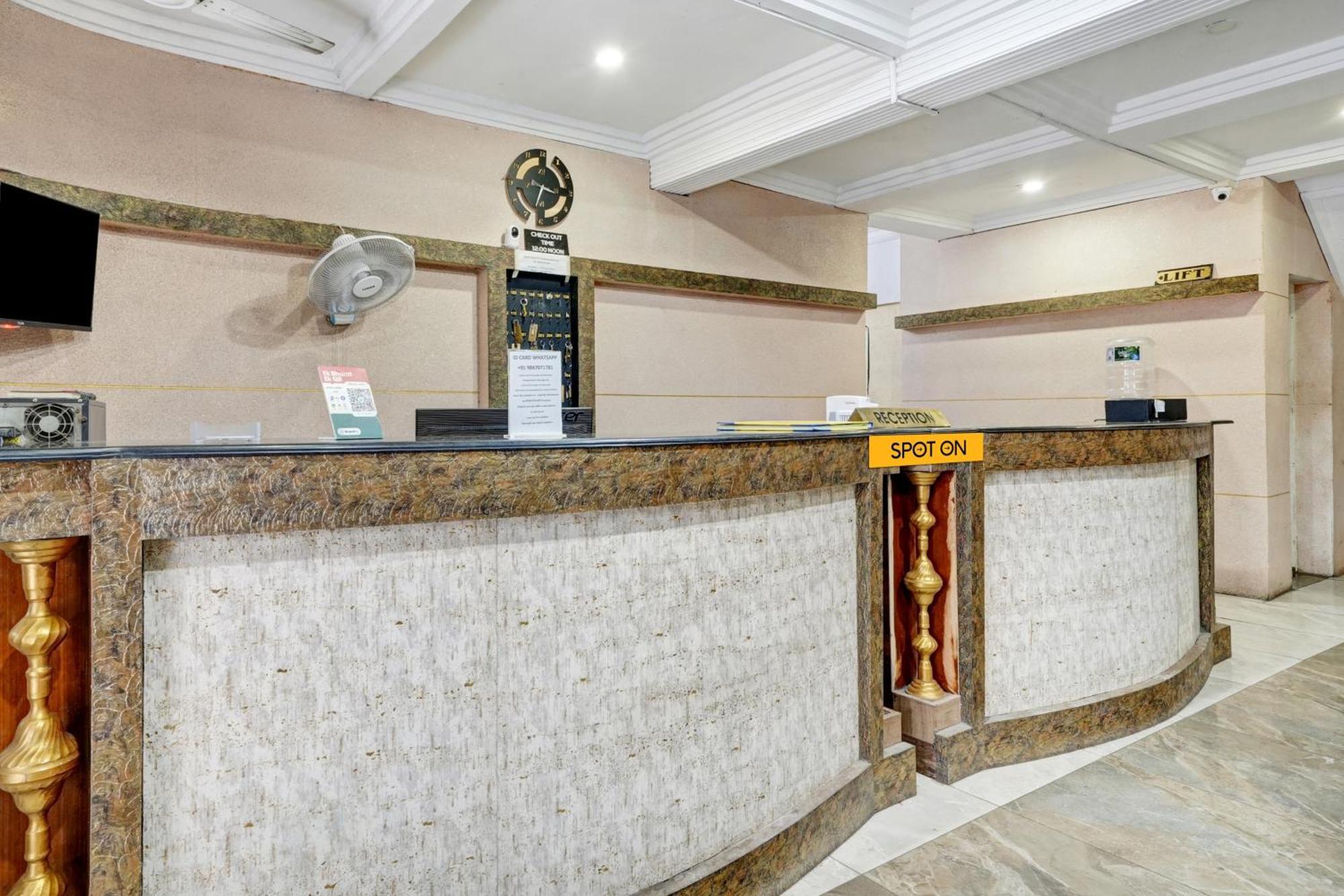 Spot On Riyan Hotel