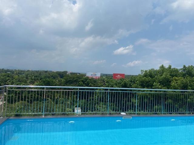 Hotel Daffodils Luxury Airport *
