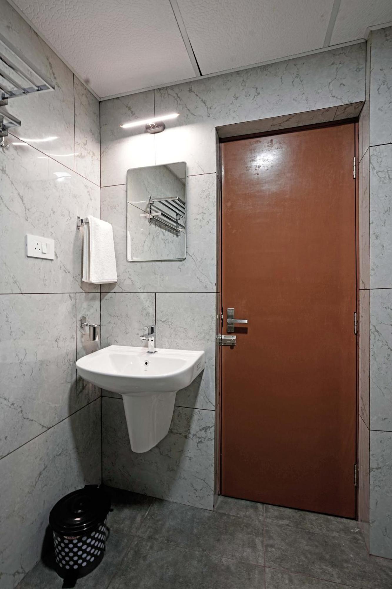 Greenview Velora Suits Kochi