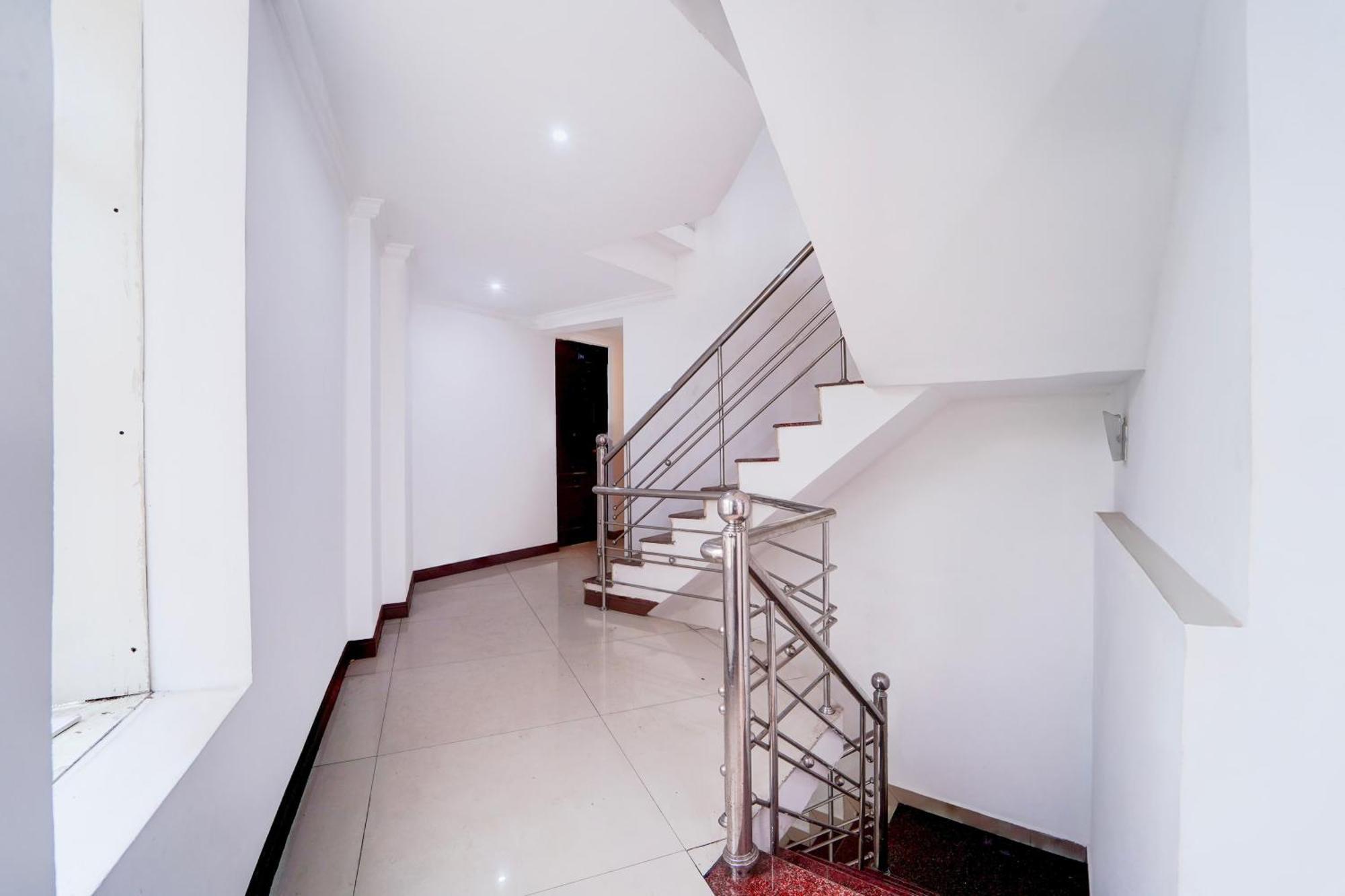 Super O Dh Road Ernakulam Hotel *