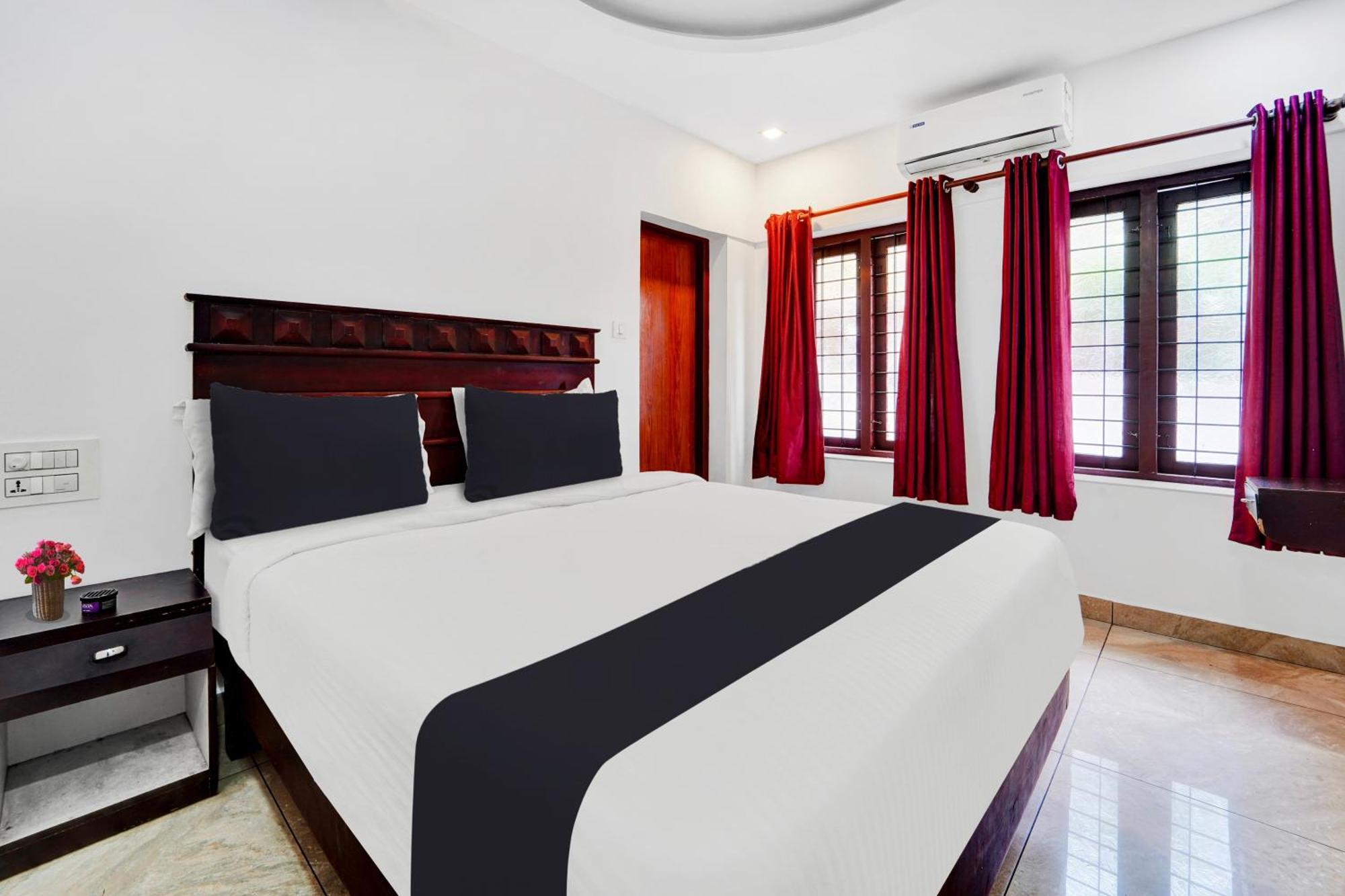Super O Ernakulam Near North Railway Station * Kochi
