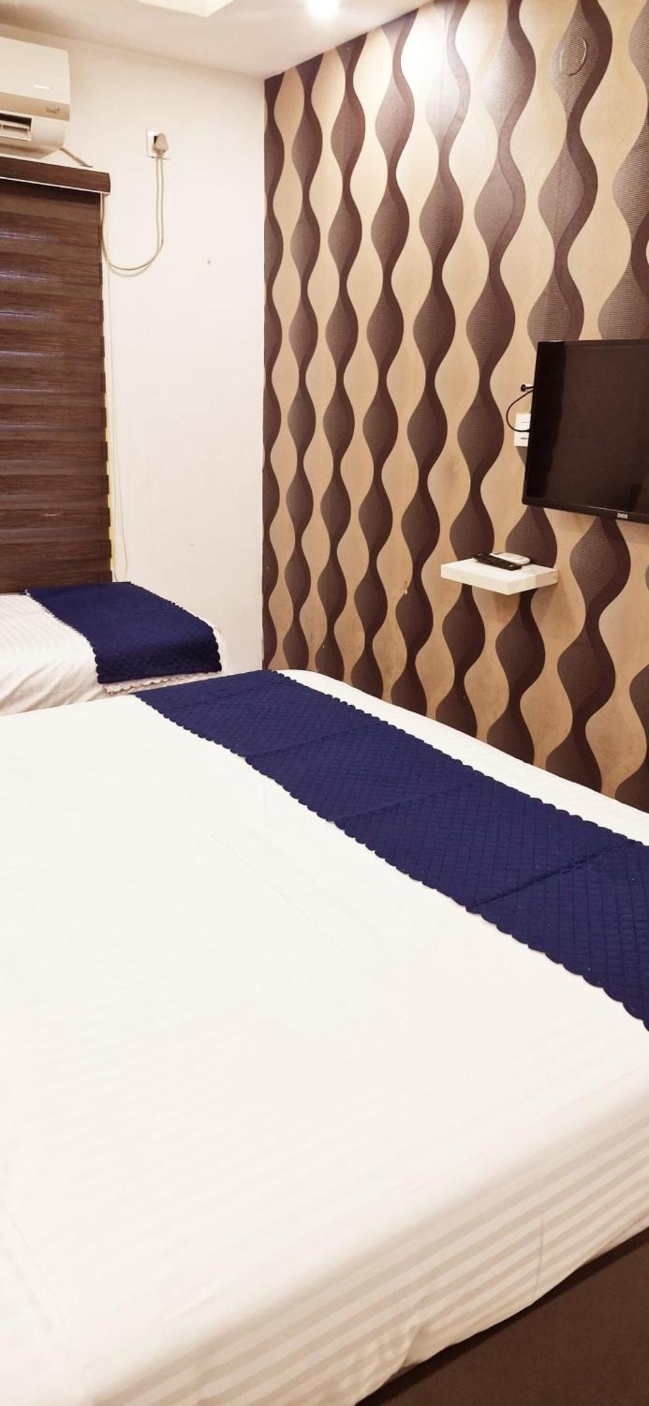 F Square Hotel Kochi
