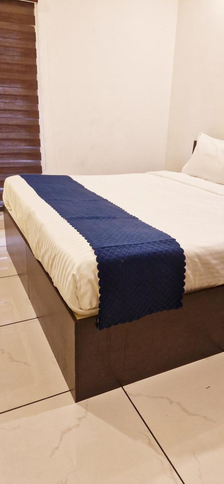 F Square 3* Kochi