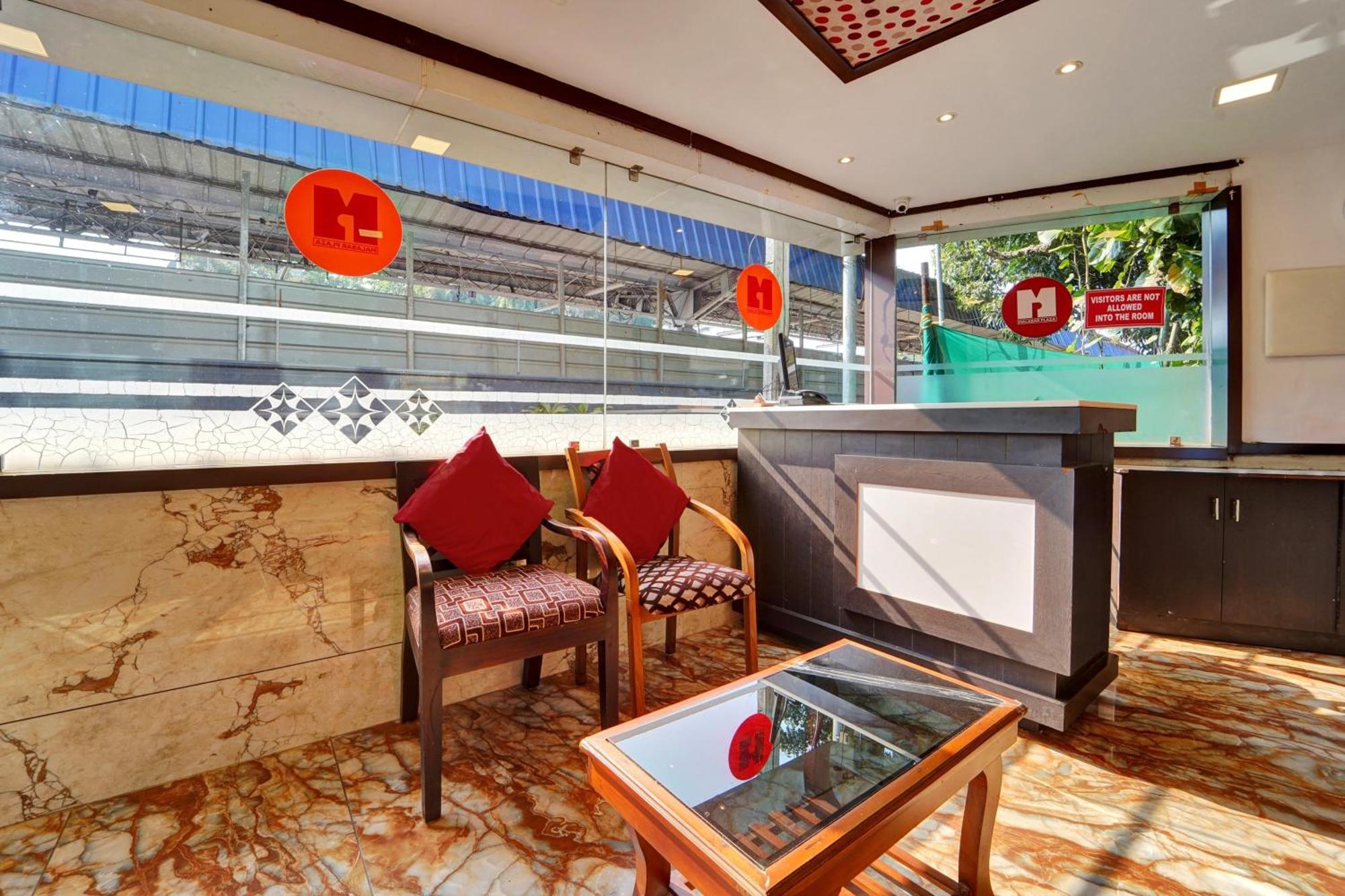 Super O Ernakulam Near North Railway Station Hotel *
