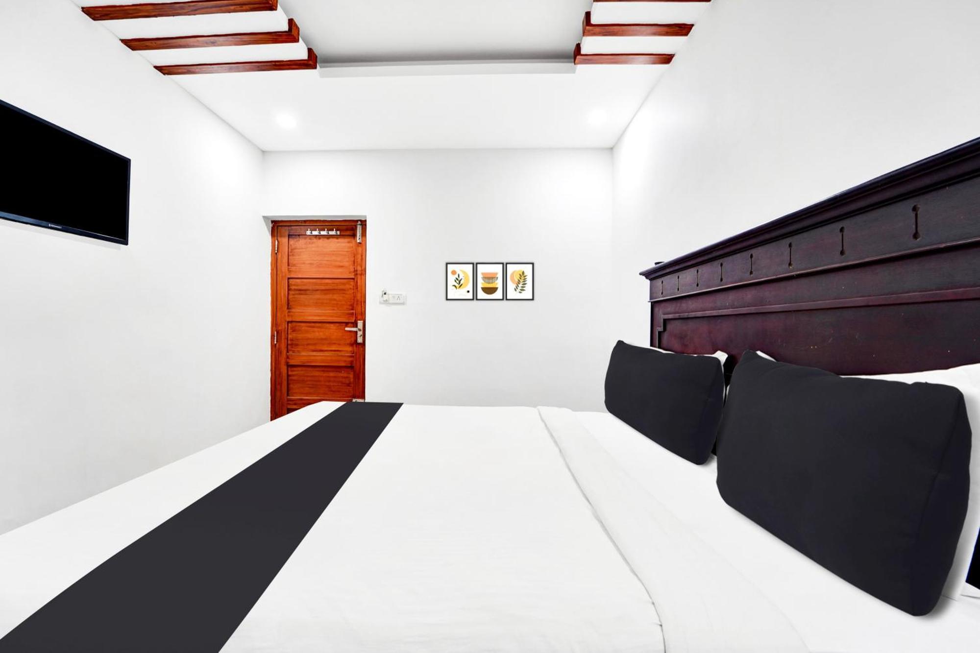 Super O Ernakulam Near North Railway Station Hotel Kochi