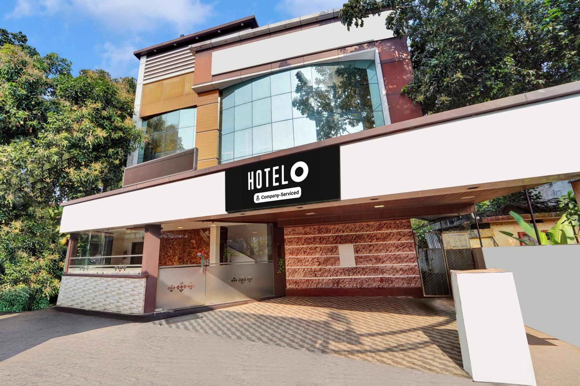 Super O Ernakulam Near North Railway Station * Kochi
