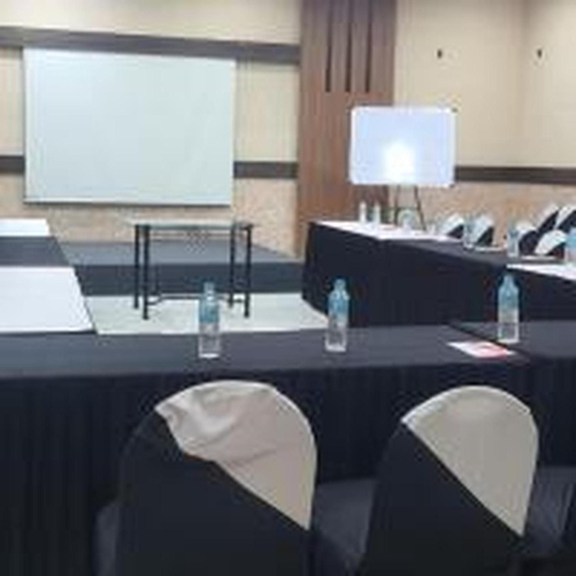 Prayana Hotel 3*