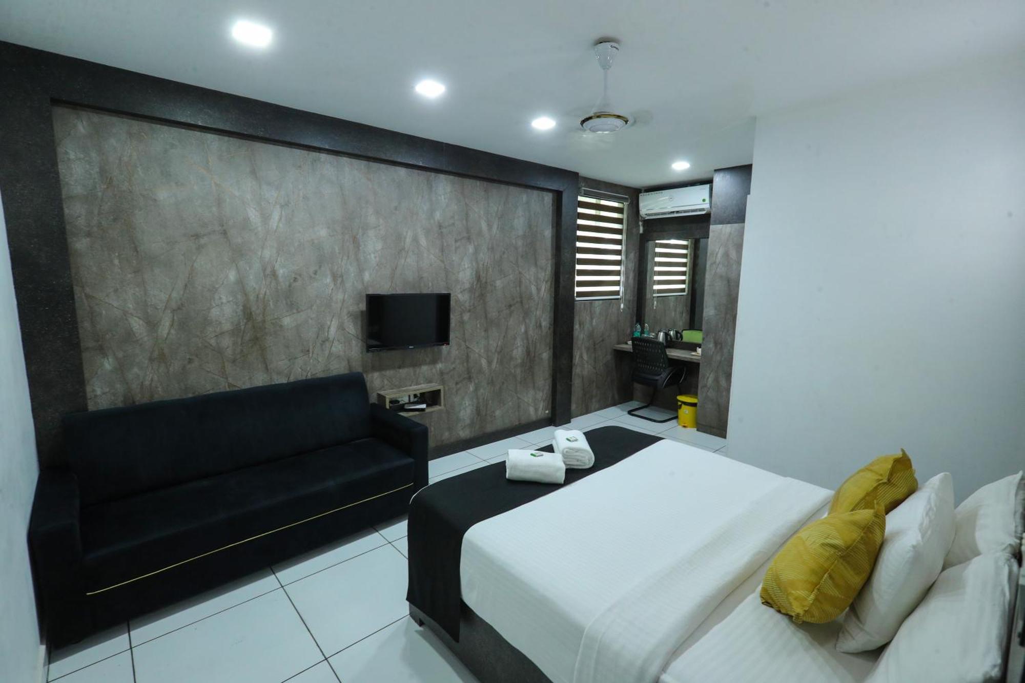 Hotel D-green Kochi