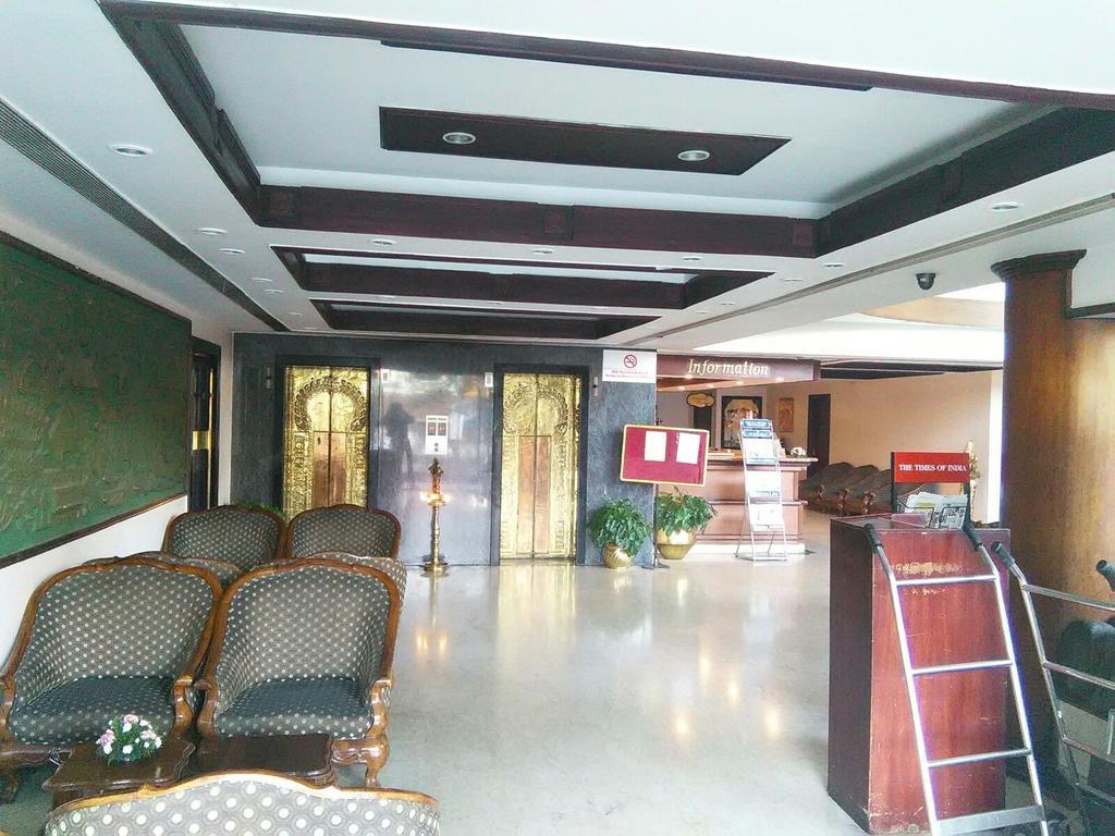 The Woods Manor Mg Road 3* Kochi