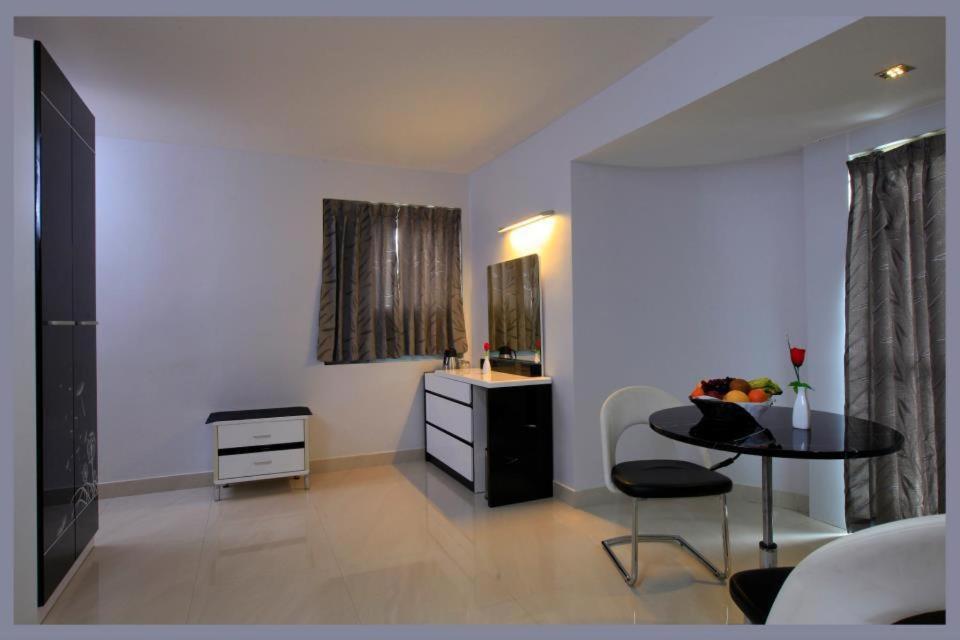 Hotel Super Townhouse Malabar Illam Kochi
