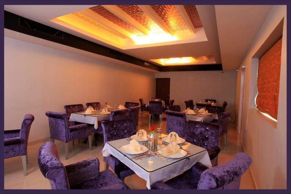 Super Townhouse Malabar Illam Hotel 4*