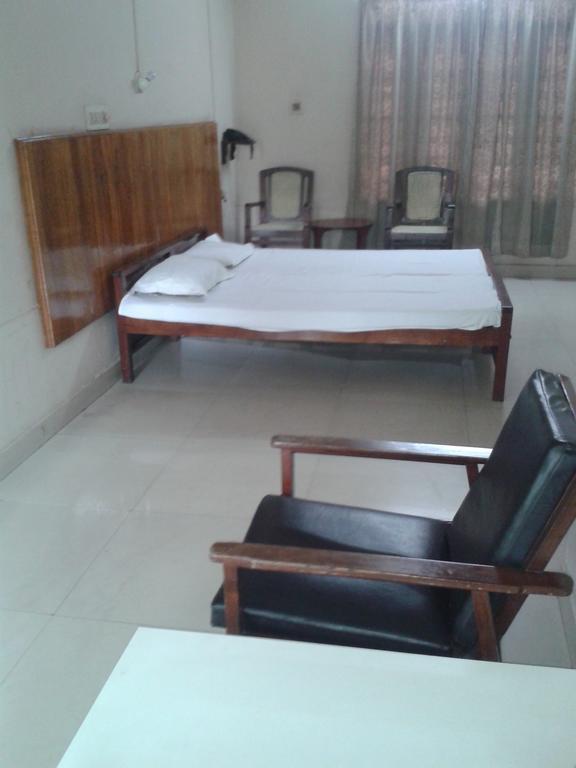 Hotel Embassy Kochi