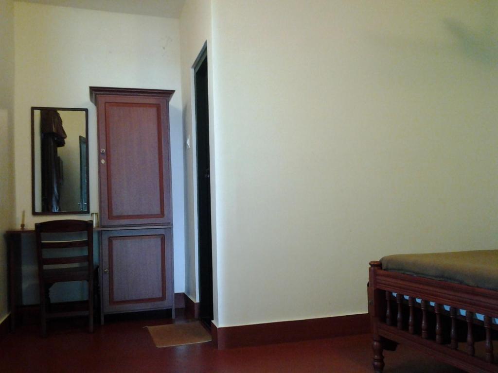 Bed & Breakfast Elphinstone Residency