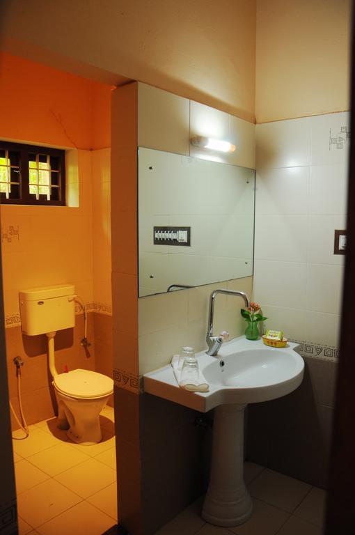 Muralee'S Riverside Villa In Kochi * Kochi