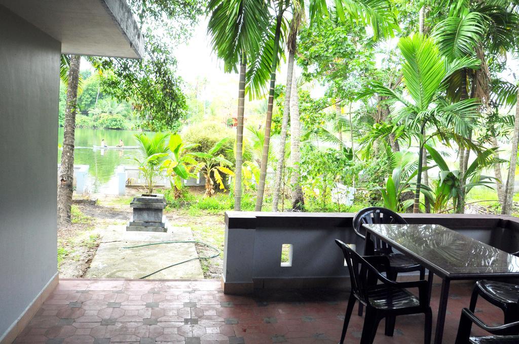 Holiday home Muralee'S Riverside Villa In Kochi Kochi