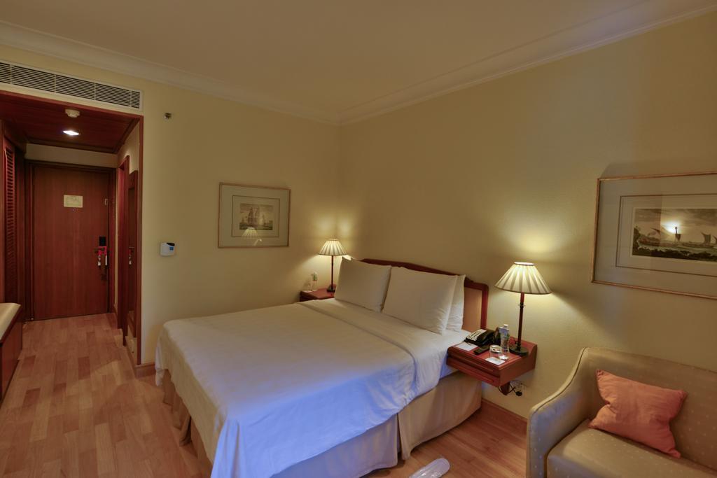Hotel The Fern-an Ecotel Hotel, Kochi