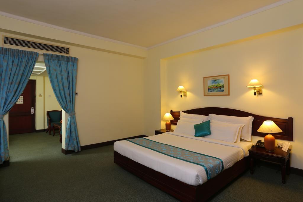 Hotel The International