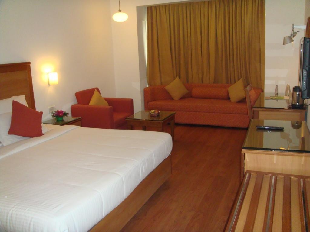 Hotel Abad Plaza Kochi