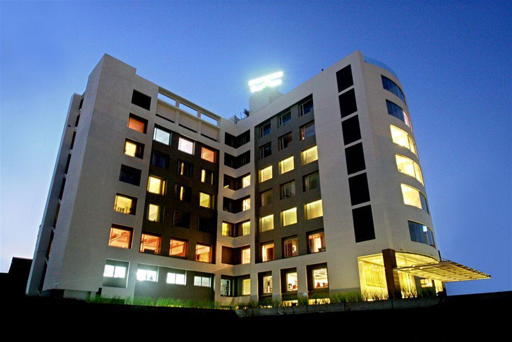 Beaumonde The Fern 5* Kochi