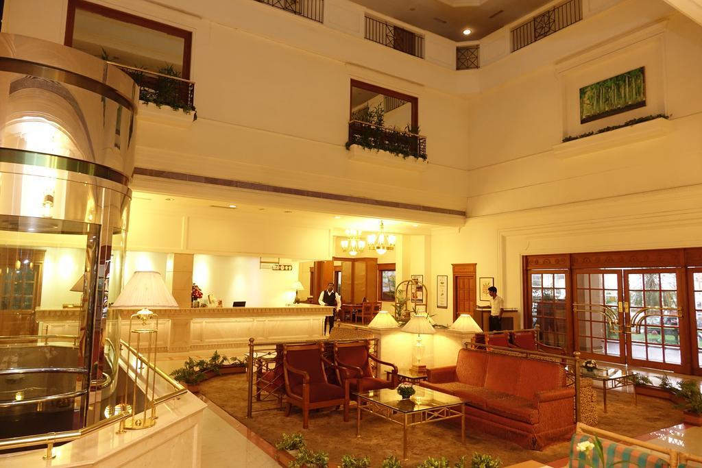Hotel Abad Atrium 4*