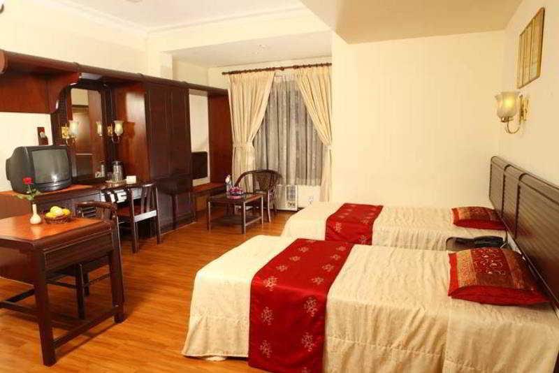 Yuvarani Residency Hotel Kochi