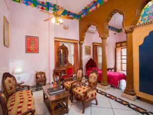 Vrindavan Retreat Hotel Kochi