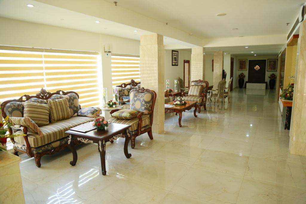 Hotel Hill Palace Hotel & Spa Kochi