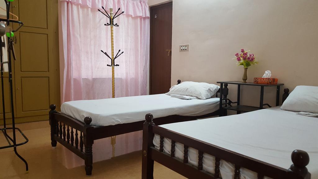 Valiyathayil * Kochi