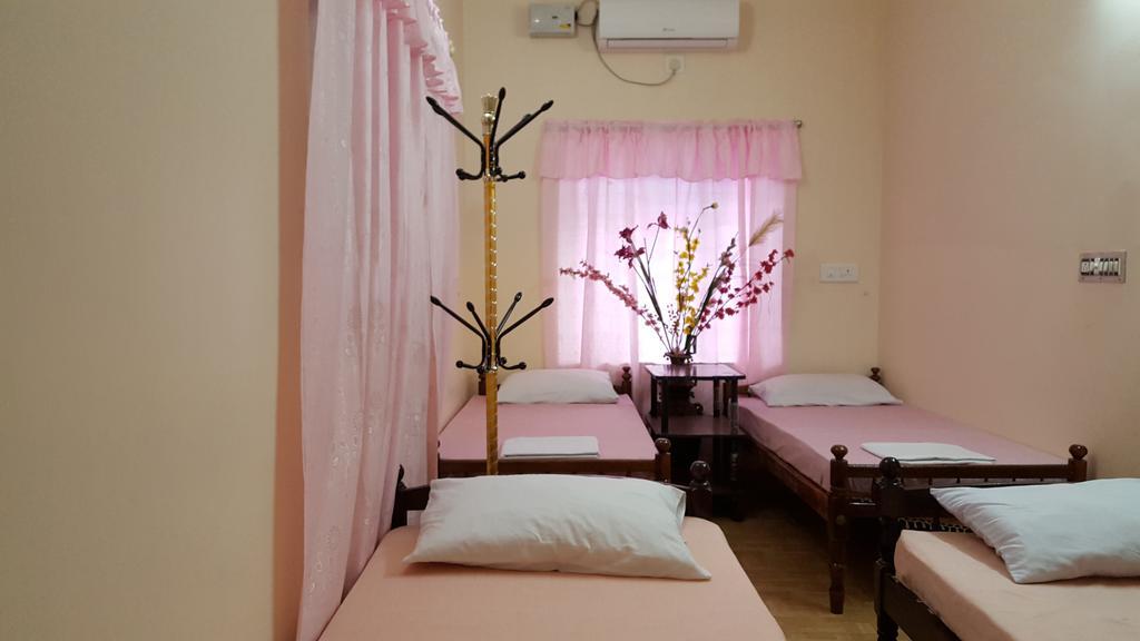 Valiyathayil Homestay *