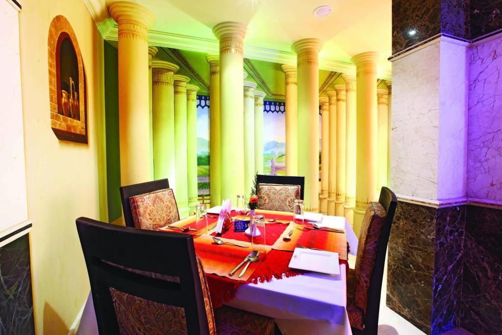 Emarald Cochin Hotel 3*