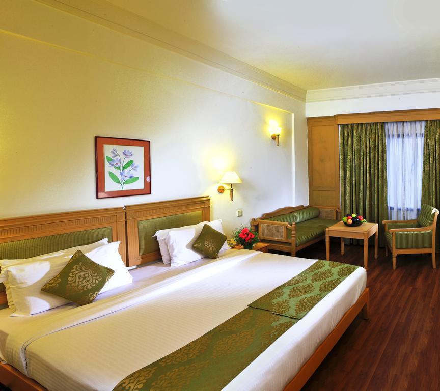 Hotel Abad Atrium 4*