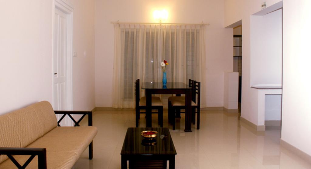 Abode Hotel 3*