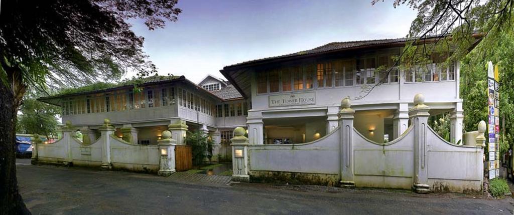 Neemrana's- Tower House Hotel