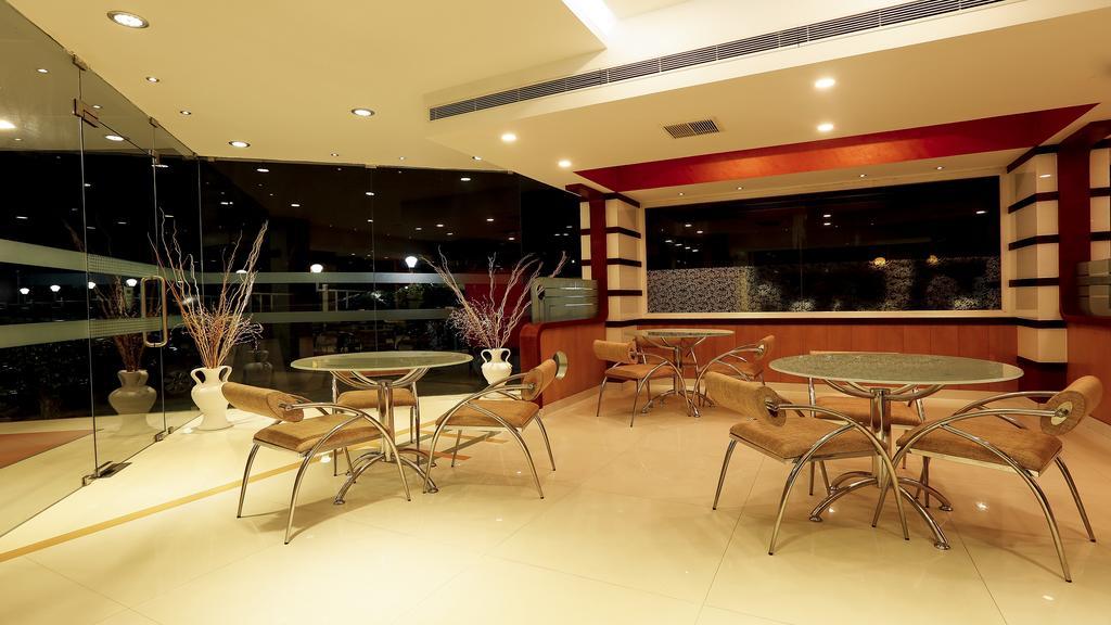 Nm Royale County Hotel
