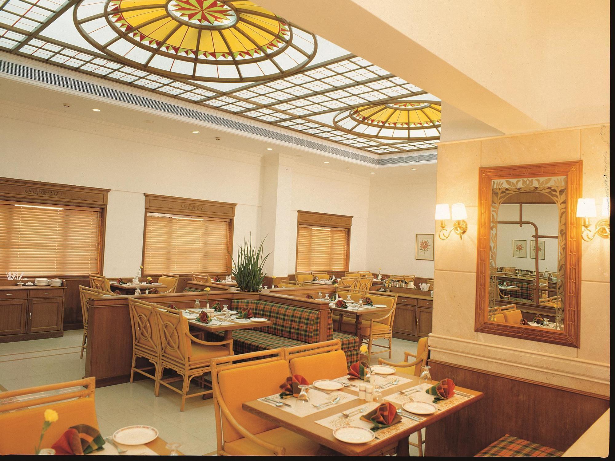 Abad Atrium 4* Kochi