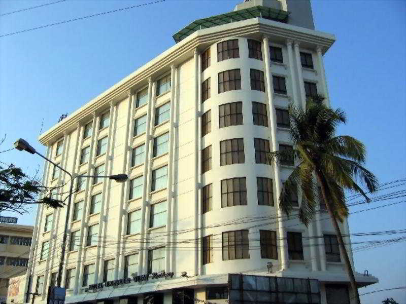 Hotel Harbour View Residency Kochi