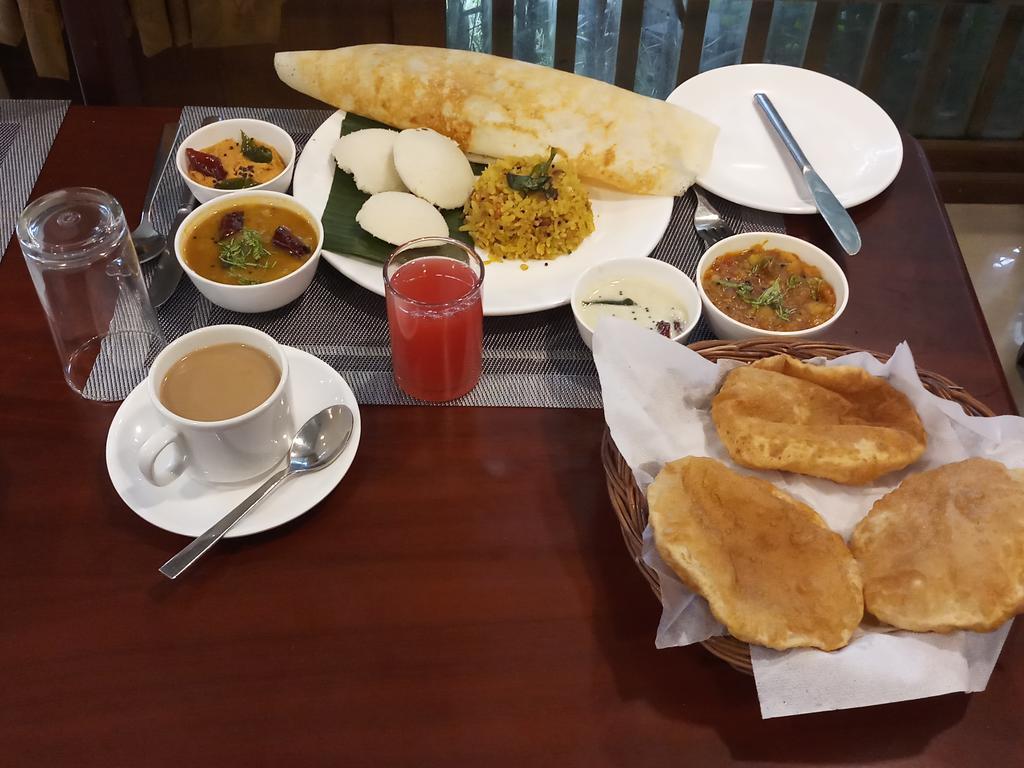 Vedanta Wake Up - Ernakulam North Station Kochi